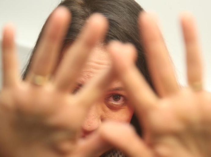 Kad žrtva zaćuti, pravda utihne: Zašto većina porodičnih nasilnika nikad ne dospije na sud, niti u zatvor